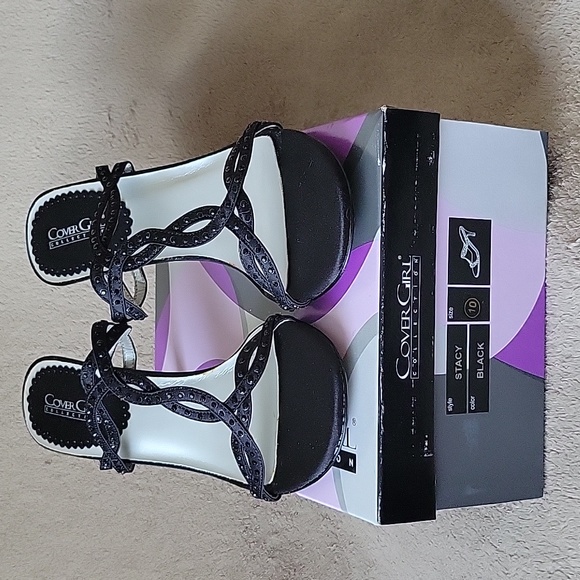 CoverGirl Collection Black Stacy Heels - Picture 1 of 5